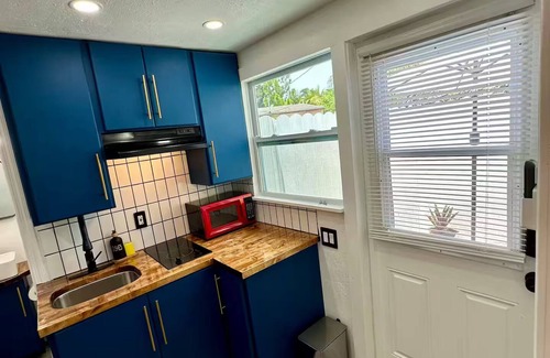 Westgate Apartment | Soothing apartment with AC in vibrant West Palm Beach