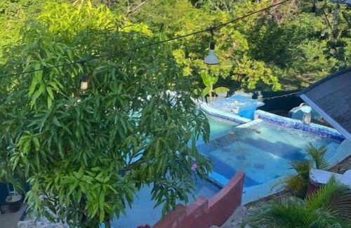 Saint Andrew House | Soothing townhome with WiFi in charming Kingston