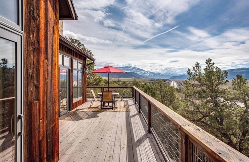Carbondale House | Sopris Sundeck | Deck Life Meets Sopris Sunsets