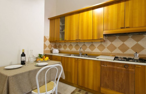 Sorrento House | Sorrento Mansion: Relax, Explore, Savor