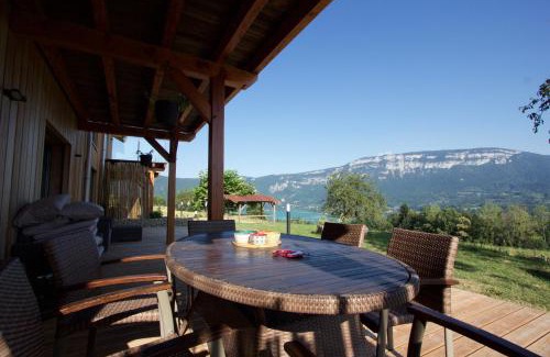 Aix-les-Bains Apartment | SOUKAVATi TOUSBHITA AKANISHTA KEAJRA