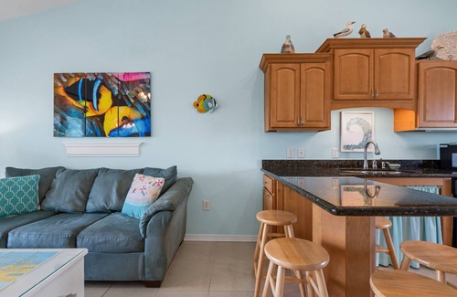 Pensacola Beach Condo | "Soundside Solace" | Fishing Pier, Kayak, Bikes | My Beach Getaways G9