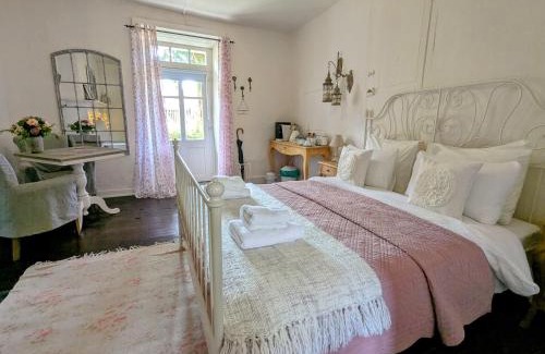 Jumilhac-le-Grand Bed & Breakfast | Sous le Chateau