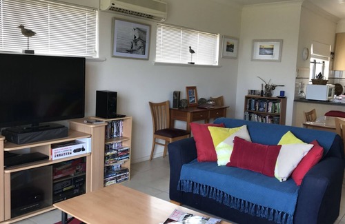 Hayborough House | South Coast Villa (Hayborough)