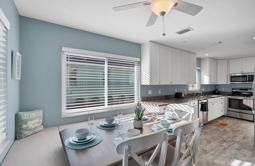 South Gulf Cove House | South Gulf Cove 2 Bedroom Canal Pool Home