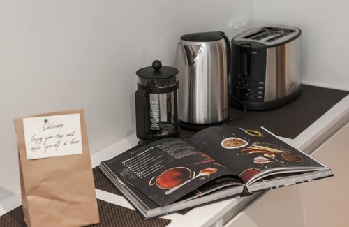 South Melbourne Apartment | South Melbourne Hidden Gem near Albert Park Lake