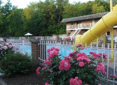 Sandusky Hotel | South Shore Inn