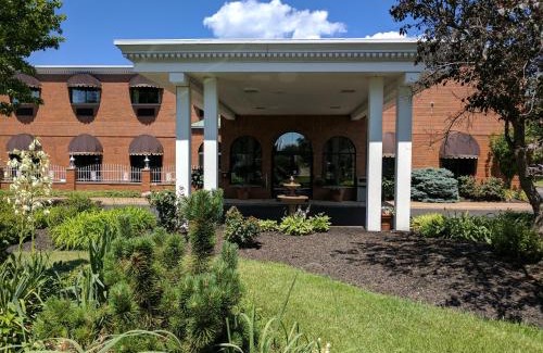 Sandusky Hotel | South Shore Inn