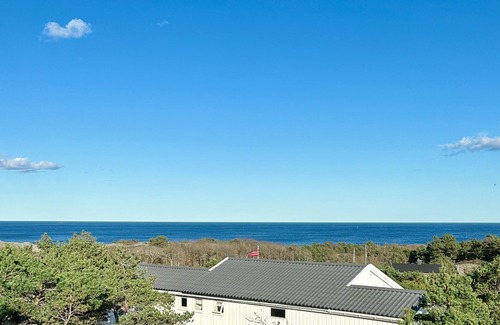 Lillesand House | Southern cottage with terrace and magnificent view