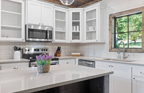 Broken Bow Cabin | Southern Honey in Hochatown/Broken Bow, OK