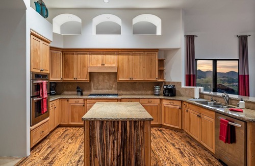 Miramonte House | Southwest home w/Hot Tub, pool, and amazing Mnt. Views!