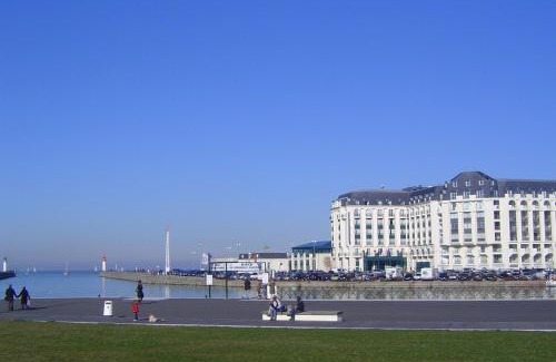 Trouville-sur-Mer Hotel | SOWELL HOTELS Le Beach