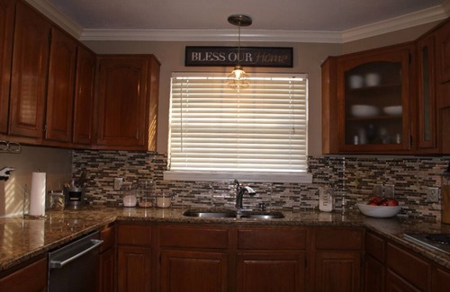 Pine Bluff House | Spaces house with a Jacuzzi bath tube!