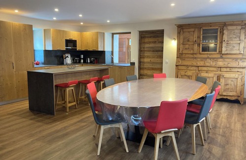 Sollieres-Sardieres Ski Chalet | Spacieux Chalet de Standing Dans Village au Calme, Wifi