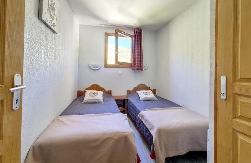 Les Bruyeres Apartment | Spacieux T3 aux pieds des pistes avec balcon ouest – 6 couchages - FR-1-344-1011