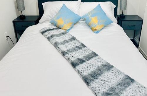 East Credit Apartment | Spacious 2 Bedroom 1 bath Mississauga Basement Apartment