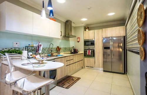 Dzorwulu Apartment | Spacious 2BR Penthouse Apt close to Airport with pool & gym
