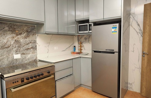 Nasr City Apartment | Spacious 3-bedroom apartment with AC, WiFi in amazing Cairo Governorate