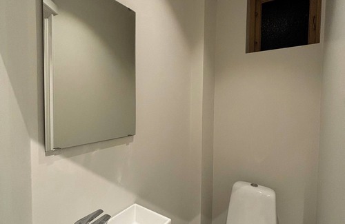 Skien Apartment | Spacious 3-bedroom apartment in enjoyable Telemark, Skien with WiFi, AC.