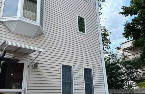 The Port House | Spacious 3-bedroom house with WiFi, AC in Cambridge- walk to Harvard/MIT+parking