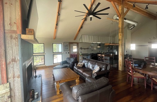 Lead Cabin | Spacious, 3 bedroom private cabin on 6 acres. Near Mickelson trail & Deadwood
