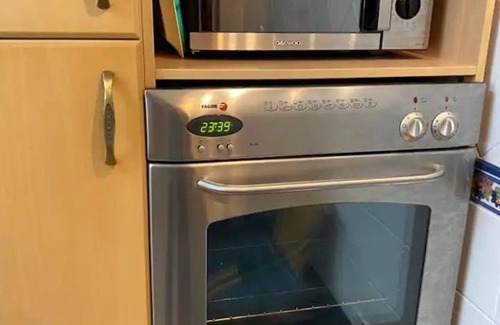 La Trinidad-San Juan y Todos los Santos Apartment | Spacious 3-BR Apartment in Central Córdoba, Near Historic Sites