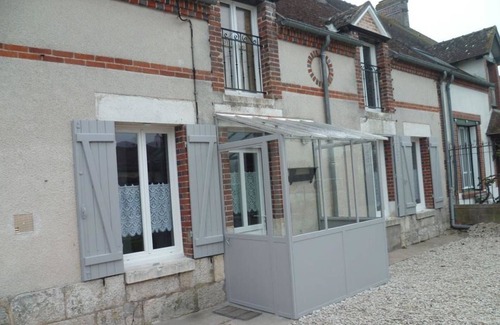 La Bussiere Cottage | Spacious 3-BR Home, Near Loire Castles, 1.5h from Paris