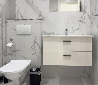 Praia Apartment | Spacious 3BR Apt Cidadela near City Center - LCGR