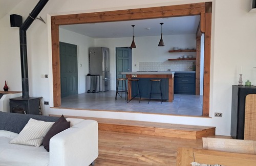 Craughwell House | Spacious 4/5 bedroom retreat in peaceful location