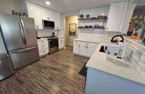 San Antonio House | Spacious 4 bed 2.5 bath Serenity Splash Villa in San Antonio with private pool