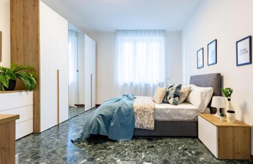 Milan Apartment | Spacious 4-Bed 2-Bath, 3 min Walk to M1 Bande Nere