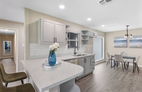 Spring Branch West House | Spacious 4-bedroom estate in wonderful Houston with AC, WiFi