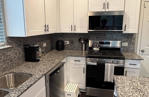 Southeast Houston House | Spacious 4-bedroom house in cool Houston with WiFi, AC