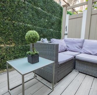 Manhattan Valley Apartment | SPACIOUS 4BR 2BA apt WITH PRIVATE OUTDOOR SPACE UWS