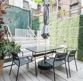Manhattan Valley Apartment | SPACIOUS 4BR 2BA apt WITH PRIVATE OUTDOOR SPACE UWS