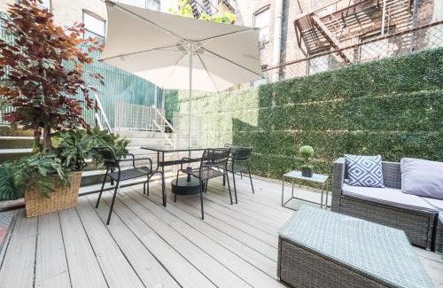 Manhattan Valley Apartment | SPACIOUS 4BR 2BA apt WITH PRIVATE OUTDOOR SPACE UWS