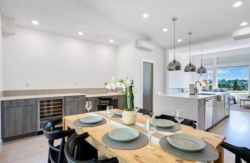 North Beacon Hill House | Spacious 4BR Retreat | Deck & Grill | Close to DT