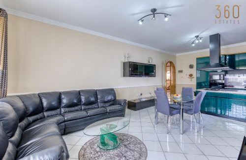 Attard Villa | Spacious 4BR Villa with Private pool, parking & BBQ by 360 Estates