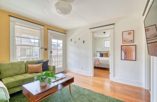 Overlook House | Spacious 4BR - Walkable - Funky PDX Vibes