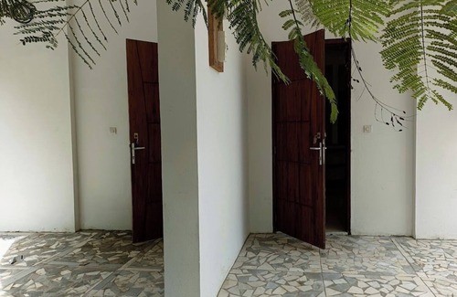 Mahajanga House | Spacious 5-bedroom building in wonderful Mahajanga with roof terrace and pool