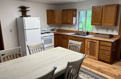 Thorne Bay Cabin | Spacious 5-bedroom cabin in marvelous Thorne Bay with WiFi