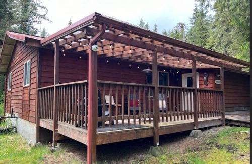 Thorne Bay Cabin | Spacious 5-bedroom cabin in marvelous Thorne Bay with WiFi