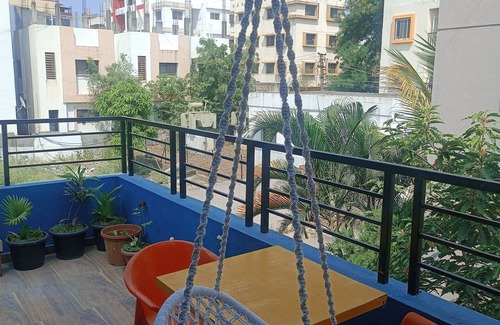 Pune Villa | Spacious 5 BHK villa with AC in Pune. The whole family will enjoy this villa.