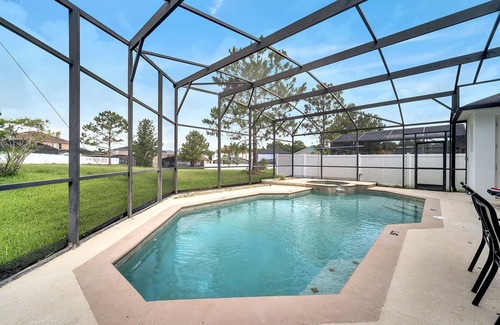 Windwood Bay House | Spacious 5BD/4BA With Three En-suites, Pool & Spa, Game Room. Close to Disney