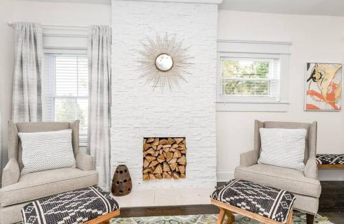 South Hyde Park House | Spacious 5BR/5.5BA Near Plaza & Museum