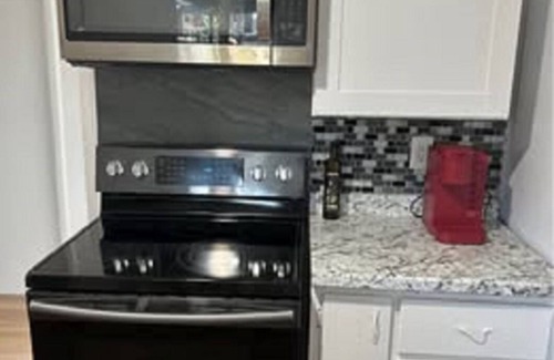 Lewiston House | Spacious 6-bedroom, 2 kitchens, 2 living, 2 dining, 2 laundry. Bring the crew