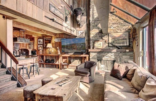 Peak 9 Condo | Spacious 6BR Beaver Run Peak 9 Penthouse in Breckenridge with ski area views!