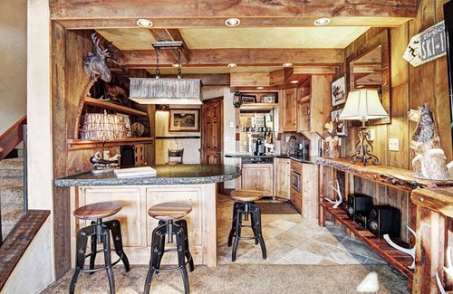 Peak 9 Condo | Spacious 6BR Beaver Run Peak 9 Penthouse in Breckenridge with ski area views!