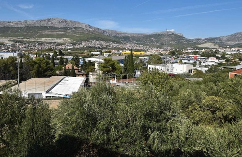 Vranjic Apartment | Spacious and comfortable apartment, 3 km outside the historical centre of Split