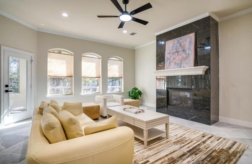 April Sound House | Spacious and Modern Home in Montgomery with Deck!